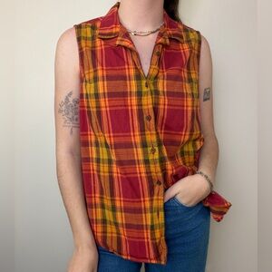 Vintage Eddie Bauer red orange dark green collared sleeveless button up size L